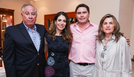  Héctor Gordoa, Andrea Lorca, Héctor Gordoa y Adriana González.