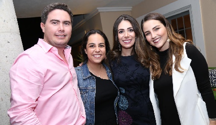  Héctor Gordoa, Ana Isa Torres, Andrea Lorca y Miriam González.