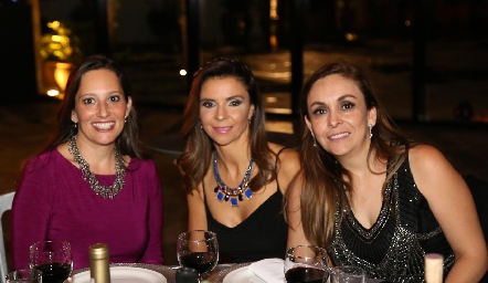  Cecilia Sánchez, Lupita Mercado y Marcela Navarro.