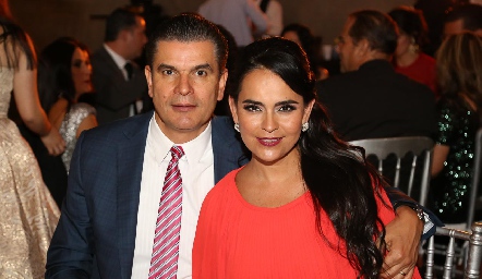  Javier Tobías y Marily de Tobías.