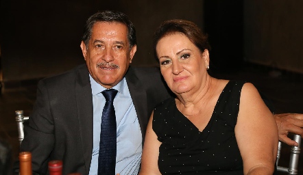  Antonio Pérez y Esther.