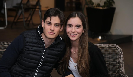 Alex Ramírez y Estefanía Calvillo.