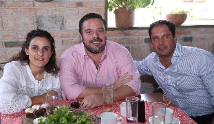  Yolanda Pérez, Héctor y Jorge Morales.