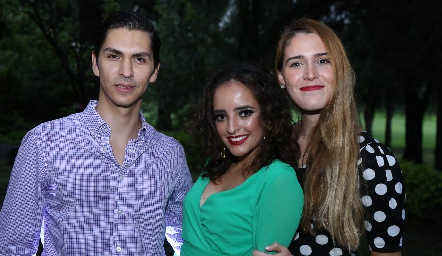  Filiberto Curiel, Isa Torres y Anasty Cano.