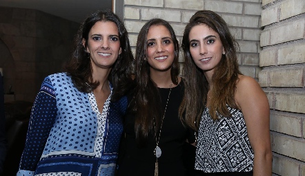  Daniela Rivero, Cristina Rivero y Lorena Andrés.