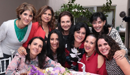  Rocío Güemes, Montse Gómez, Koki Medina, Pato Rodríguez, Laura Izaguirre, Lourdes Del Valle, Ana Irma Ramos, Marusa Maza y Lupita Bárcena.