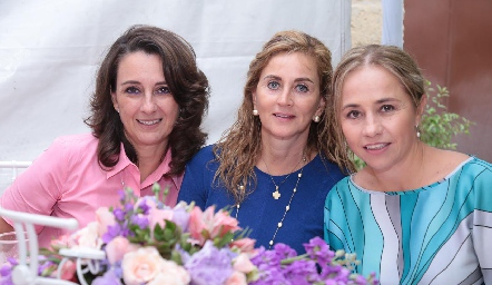  Gloria Martínez, Lorena Robles y Fernanda Río.