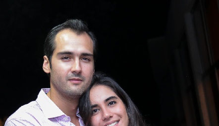  José Iga y Mariana Rodríguez se comprometieron.
