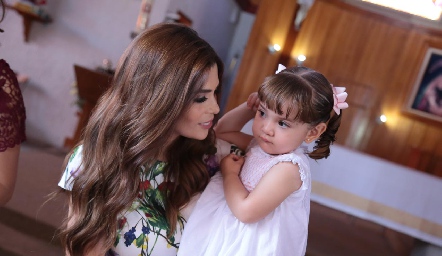  Madre e hija.