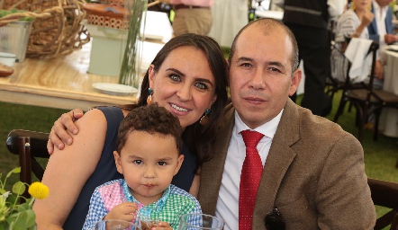  Ale, Alonso y Francisco Gutiérrez.
