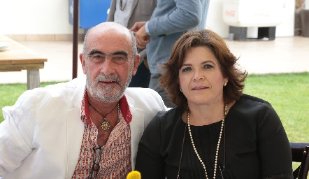  Ricardo Aranda y Sara González.