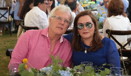 Conrado y Guadalupe Lomelí.