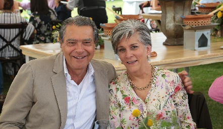  Pepe Castillo y Elena González.