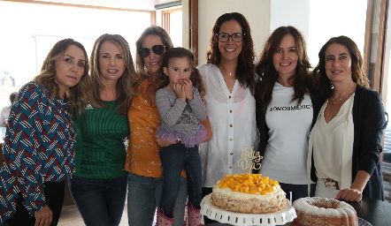  Roxana, Lupita, Claudia, Delia, Paulina y Ana Paula.