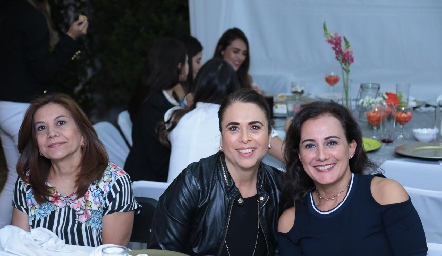  Silvia Sánchez, Pilar Díaz de León y Susana Salgado.