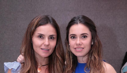  Claudia y Fernanda Pérez.