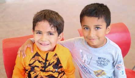  Anuar y José Antonio.