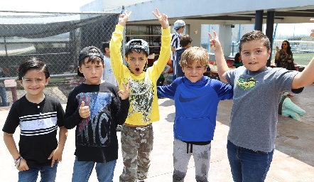  Gerardo, Dante, Rubén, Luis y Rogelio.