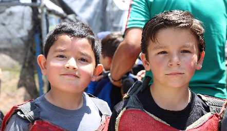  José  y Miguel.