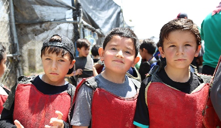  Dante, José y Miguel.