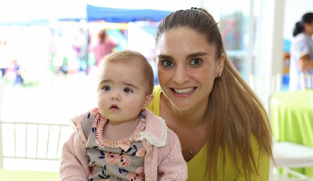  Marietta y Adelina Zendejas.