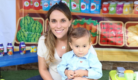  Daniela Llano y Santiago.