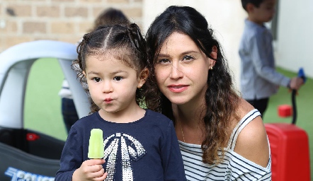  Mariana y Ana Paula Rodríguez .