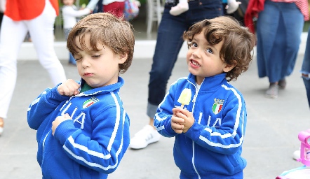  José Pablo y Santiago.
