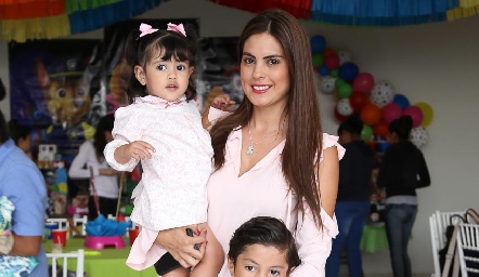  Bárbara Berrones con Bárbara y Fer.