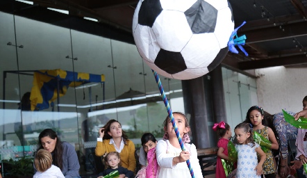 Piñata.