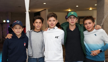  Emilio, Piero, Patricio, Juan Pablo y Manolo.