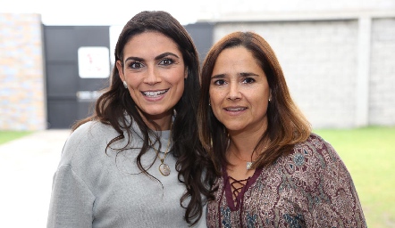  Karla Cabrera y Mariel Quevedo .