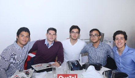  Hugo Faz, Eduardo Ortega, Humberto Manzo, Carlos y Ricardo Medina.