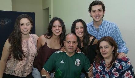  Familia López Magaña.