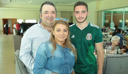  Ramón Pedroza, Alma Rita y Ramón Pedroza Jr.