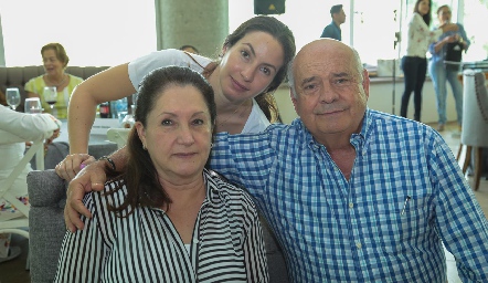  Ana Bertha Vázquez, Ana Bertha y Alejandro Hernández.