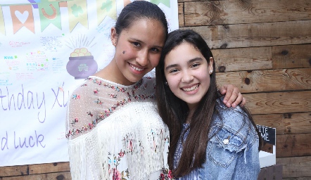 Ximena y Camila.