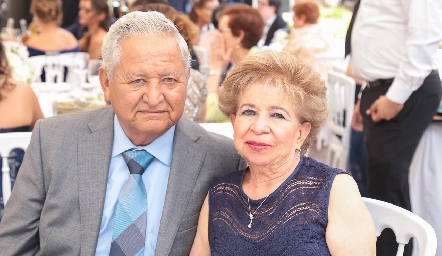  Adelfo López e Irma Martínez.