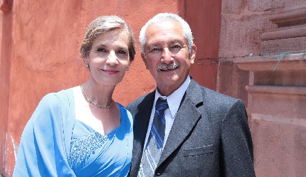  Yolanda Villanueva y Óscar Báez.