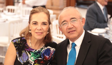  Claudia Neumann y Wilfrido Martínez.