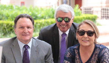  Miguel García, Aarón Álvarez y Rocío Fernández.