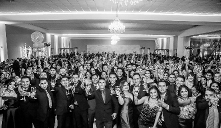  Brindis.