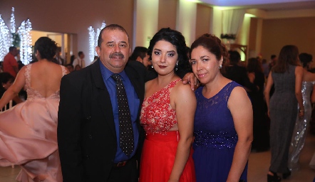  Humberto Monsiváis, Karen y Guadalupe Aguilar.