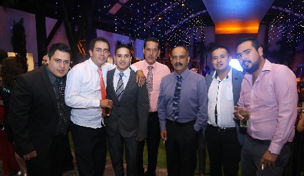  Gran noche.