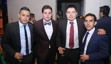  Felipe Avalos, Luis Mesa, Alejandro y Diego Flores.