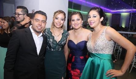  Jonathan González, Viridiana Leija, Mónica Valle y Vianey Acosta.