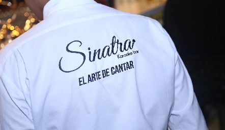  Sinatra Karaoke Bar.