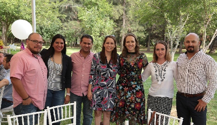  Gran celebración entre amigos.