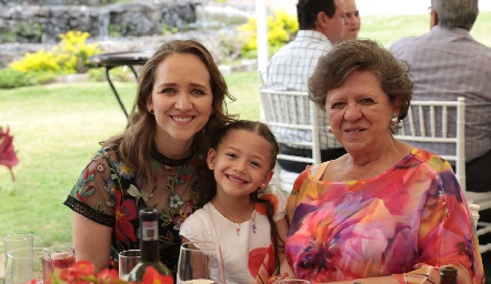  Blanca Rangel, Melissa Acebo y Blanca de la Vega de Rangel.
