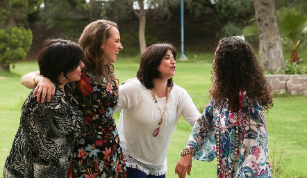  Alejandra Retes, Blanca Rangel, Pita Retes y Mariana Ramírez.